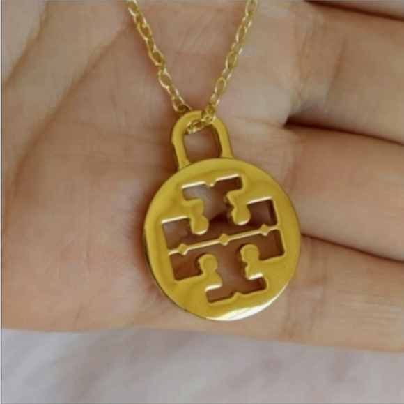 Tory Burch Large Logo Charm Gold Plated Necklace - Picture 4 of 8